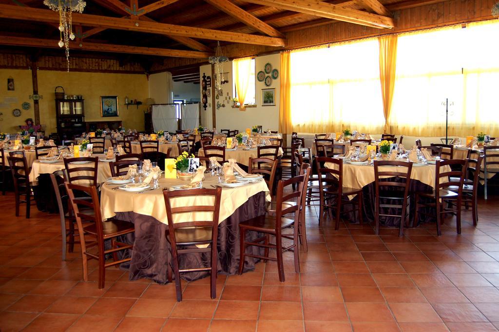 Il Giardino Del Sole Villa Agnone Bagni Luaran gambar
