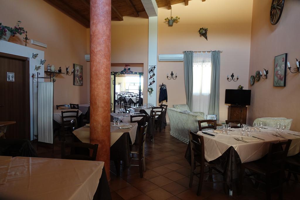 Il Giardino Del Sole Villa Agnone Bagni Luaran gambar