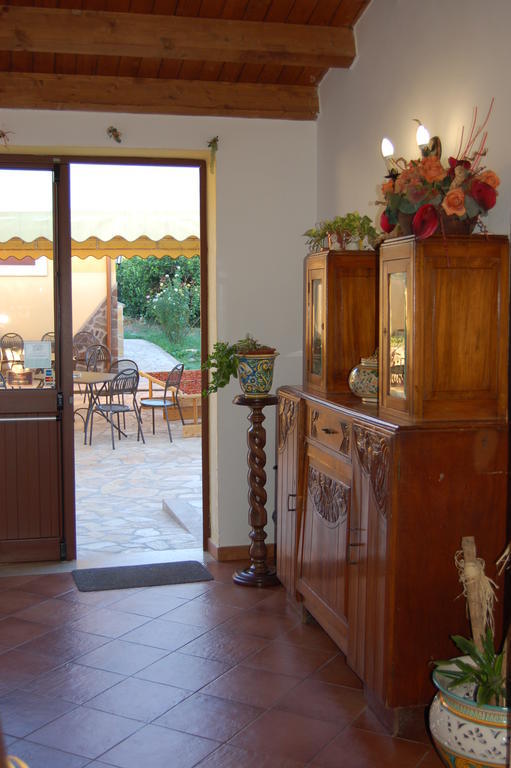 Il Giardino Del Sole Villa Agnone Bagni Luaran gambar