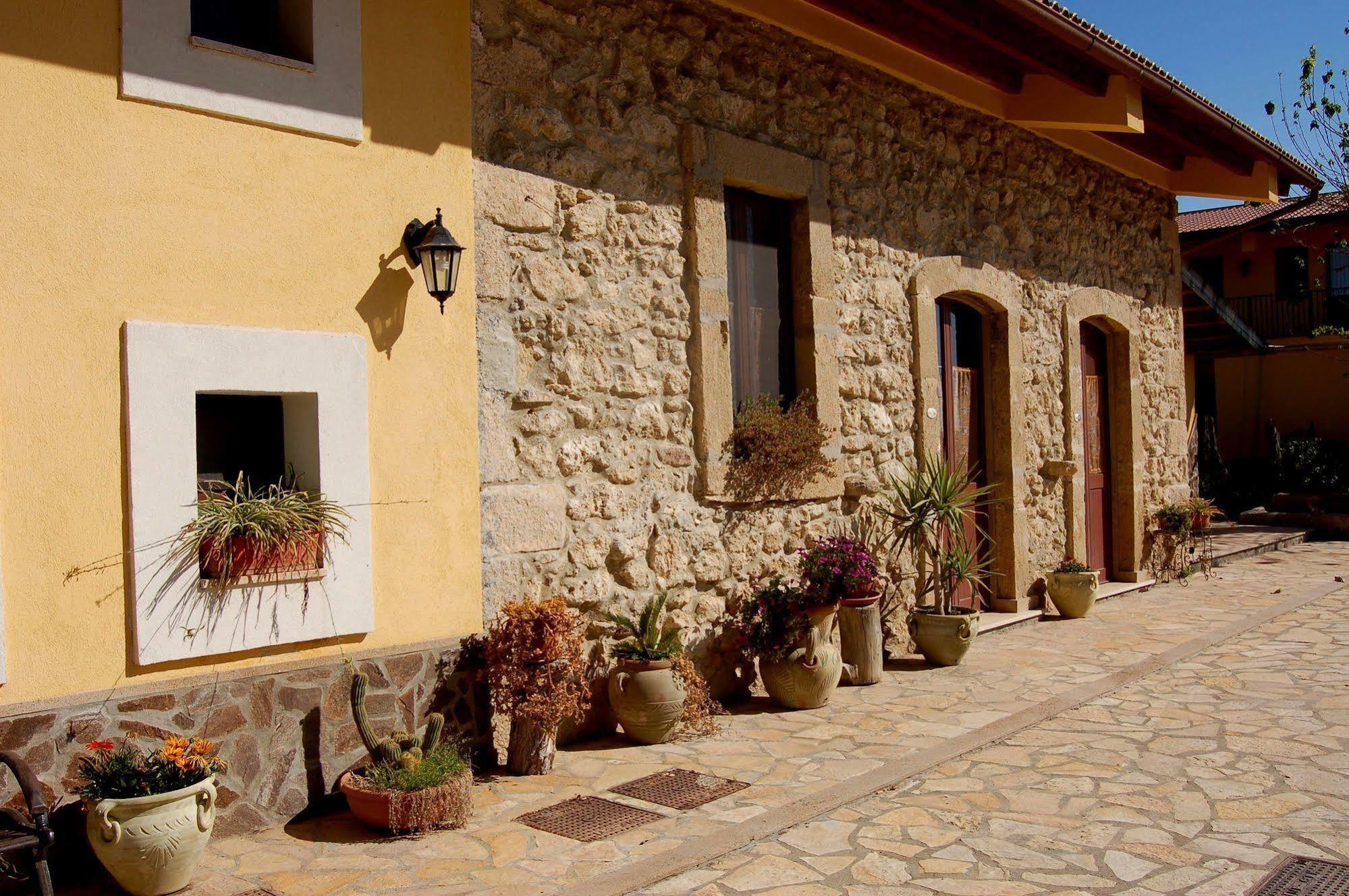 Il Giardino Del Sole Villa Agnone Bagni Luaran gambar